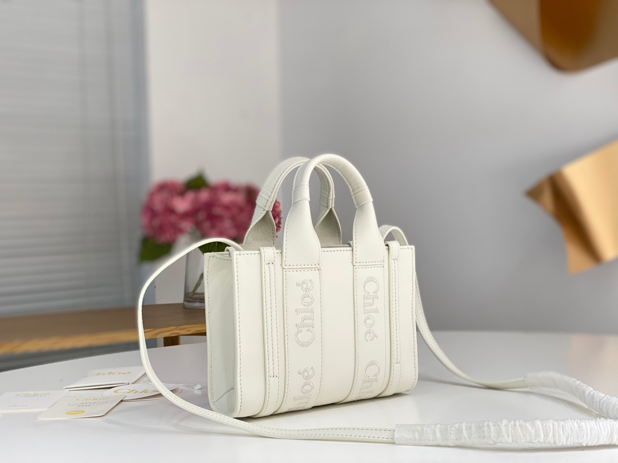 Chloe Mini Woody Tote Bag In White Soft Smooth Calfskin Leather